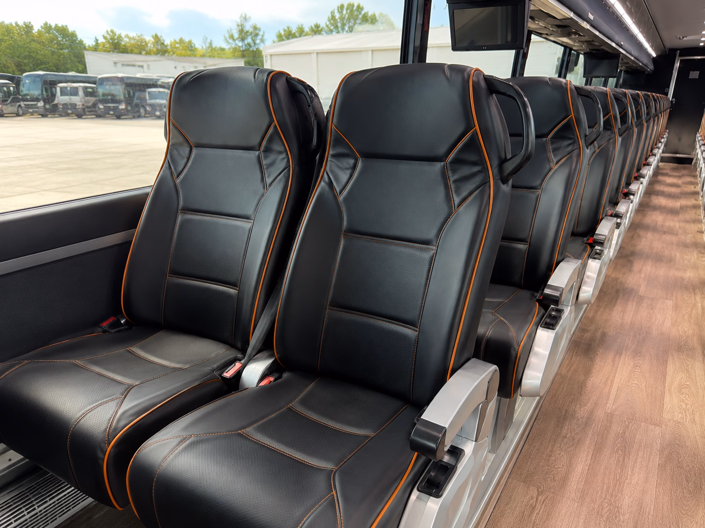 airport shuttle buses for wedding guests flying into dfw or love field