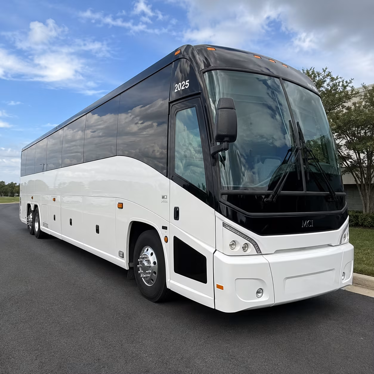 convention and conference shuttle buses to the credit union of texas event center