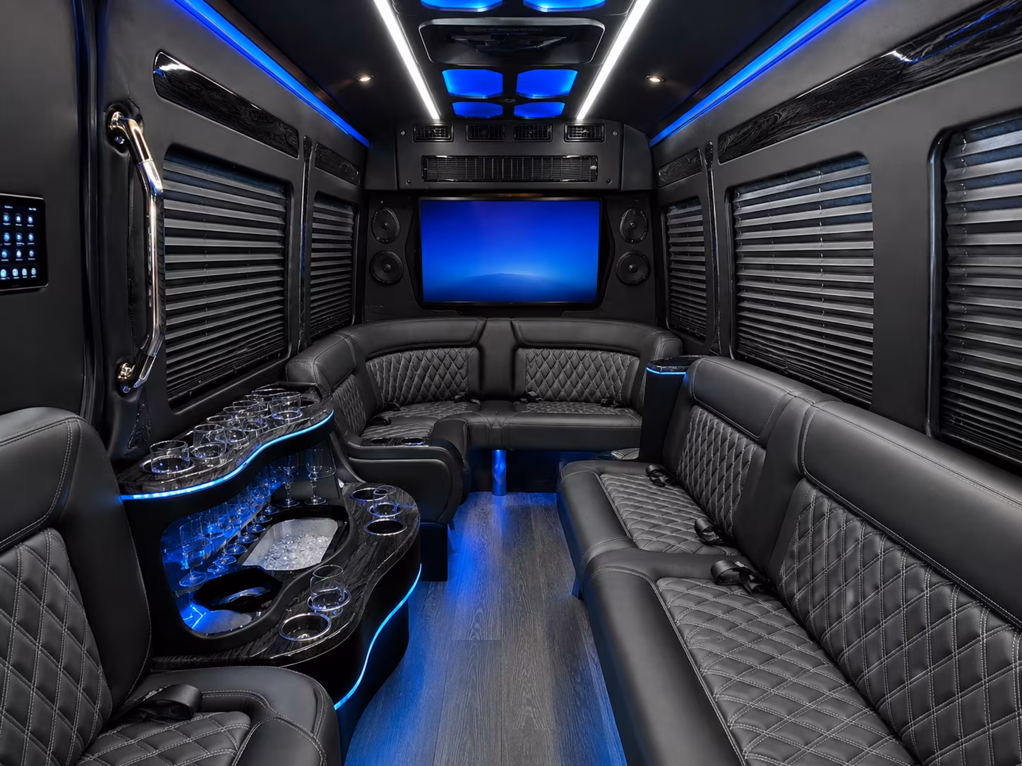 corporate airport transfer buses to dfw and love field